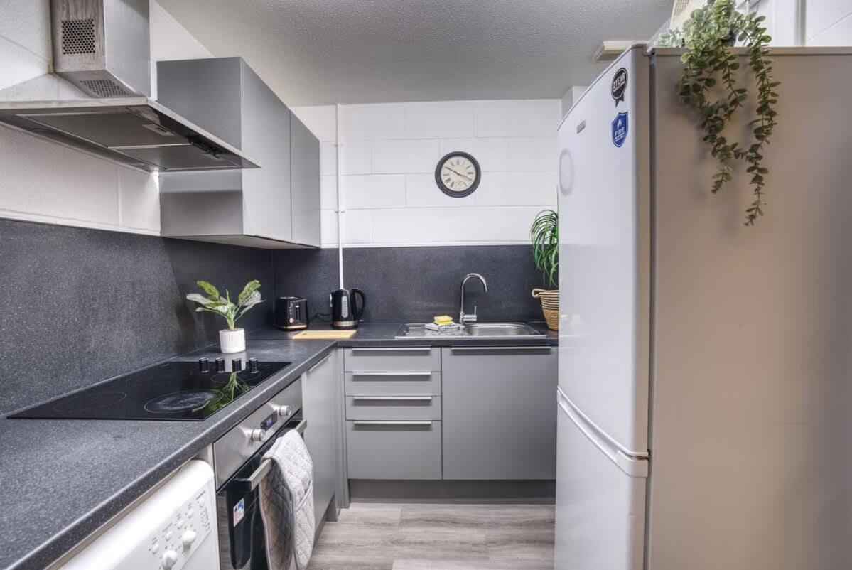 1Br City Centre Apt, Self Check In, Wifi, By Derbnb Sheffield Eksteriør bilde